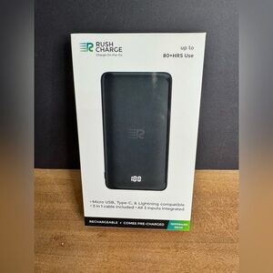 NIB Rush Charge 10000mAh RB100 Cellular Power Bank Emergency Power Charger Black